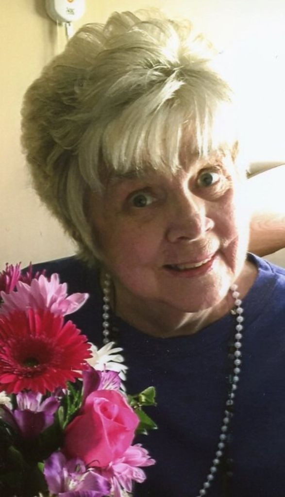 Paulette 'Pauli' Houdek Profile Photo