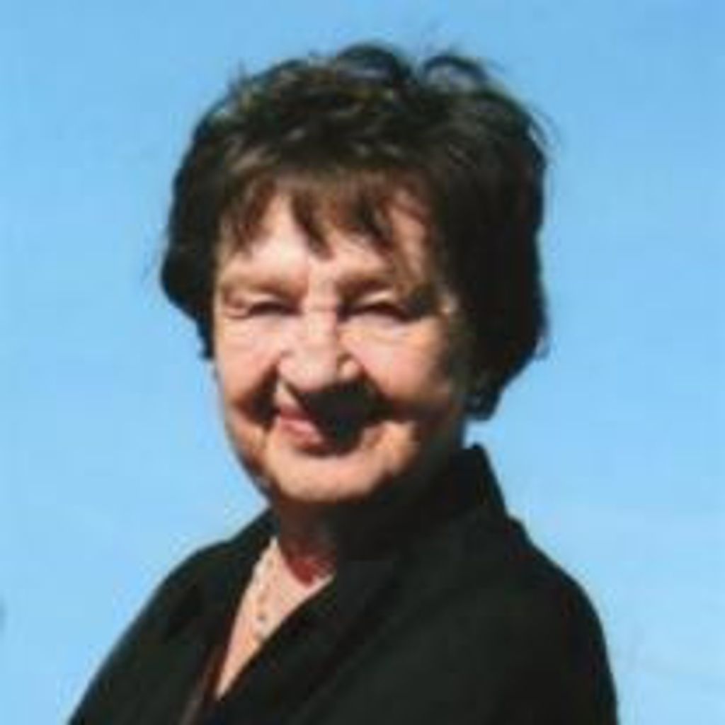 Helen Stoering
