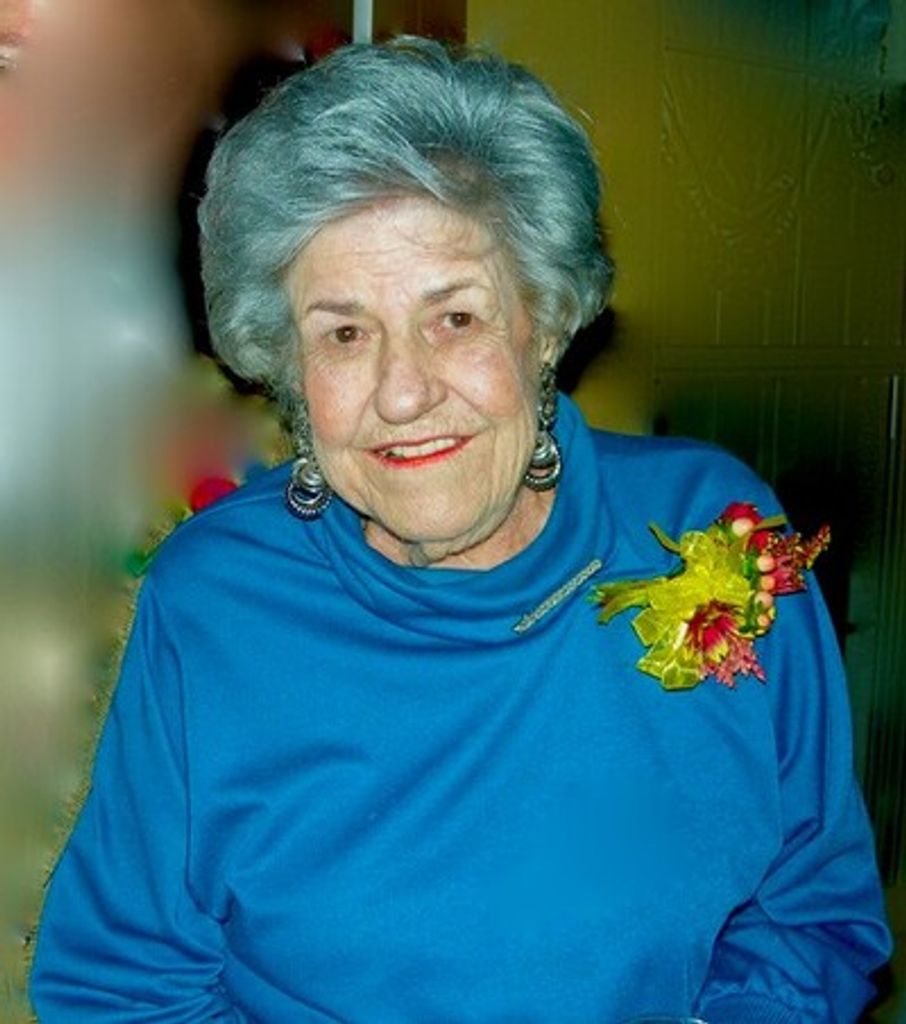Louise Bray Profile Photo