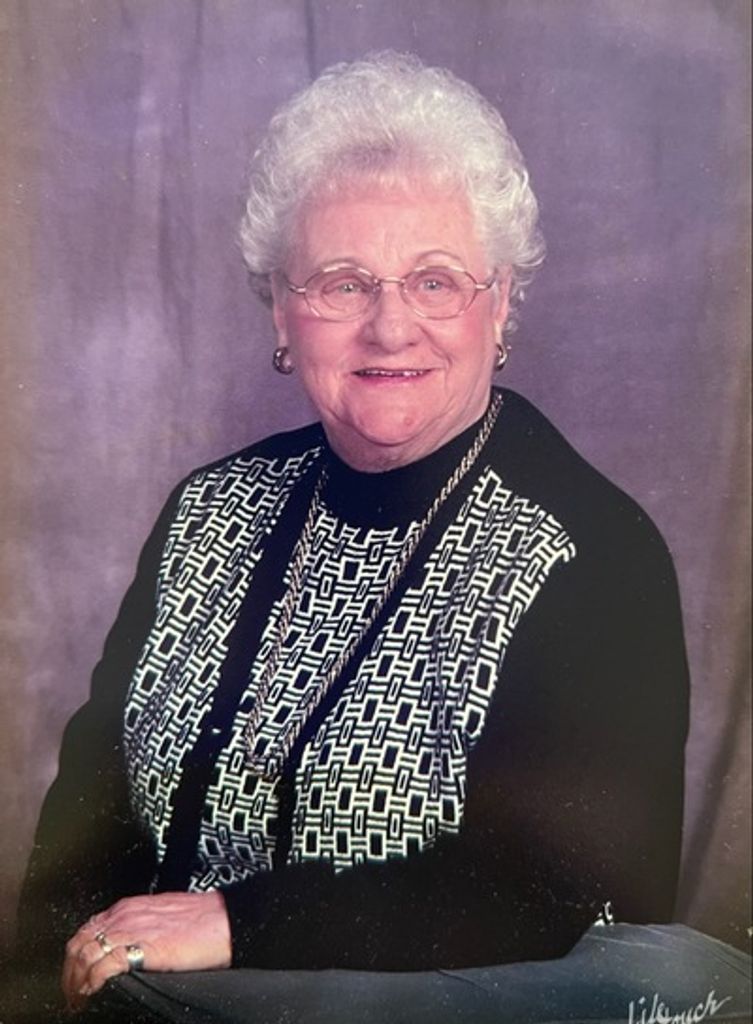 Louise Lawrence Profile Photo