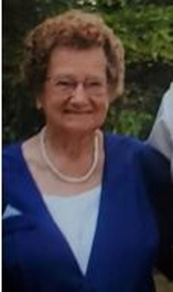 Guinevere Lambert Profile Photo