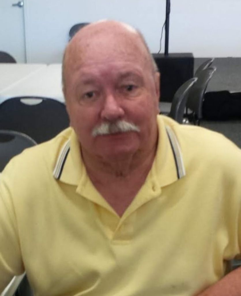 Everett Lee Henderson