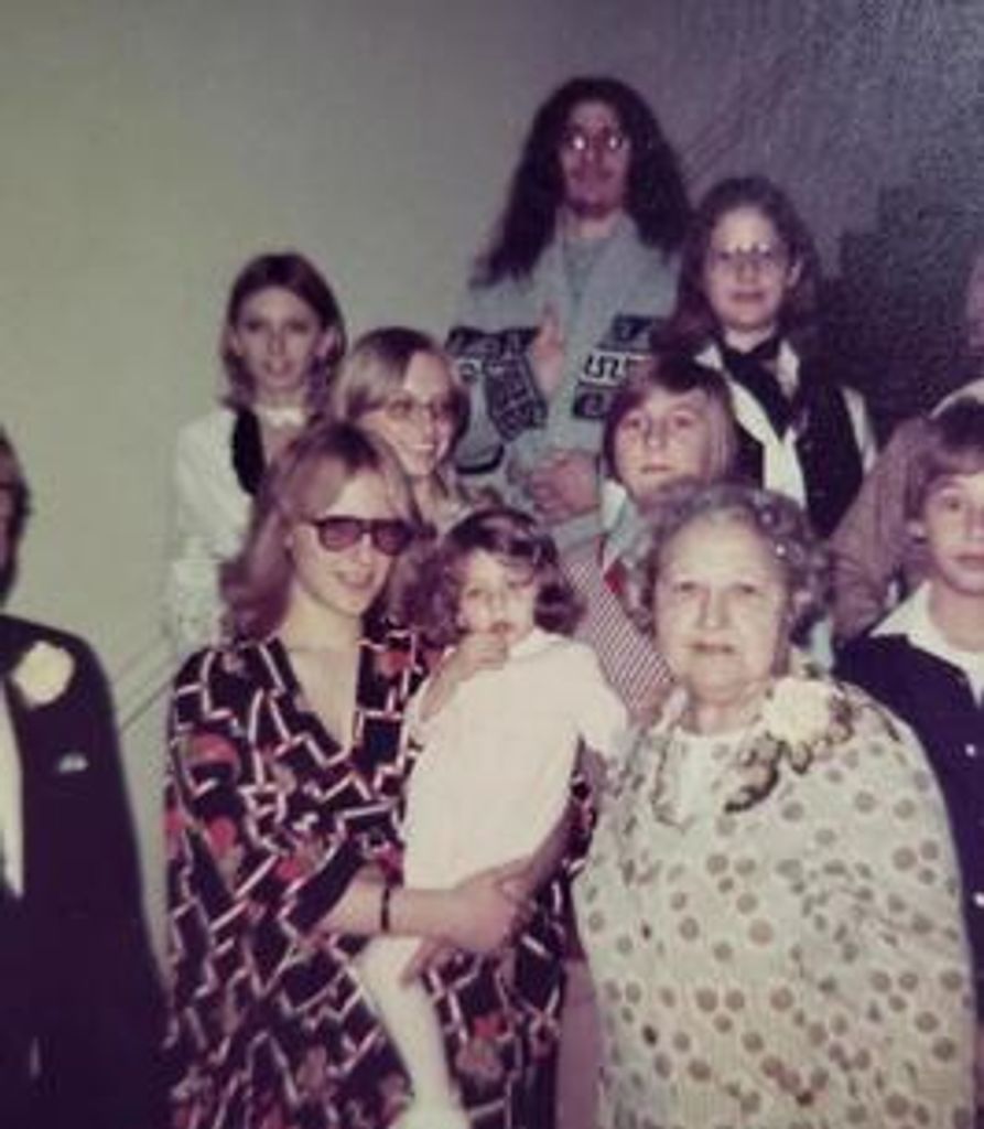 Lisa Schneider Profile Photo