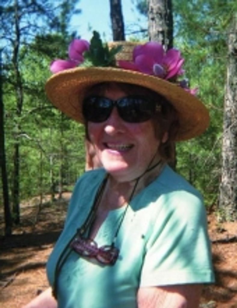 Lorraine Arlette Mouat