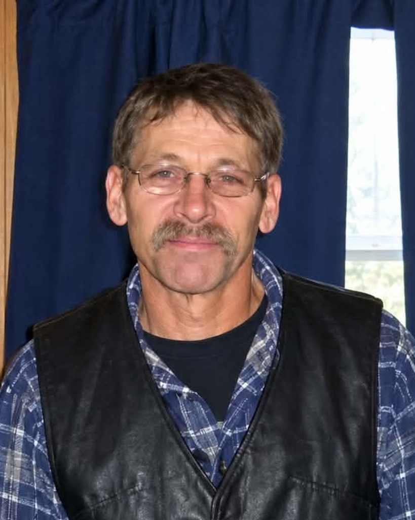 Daniel James Carey Profile Photo
