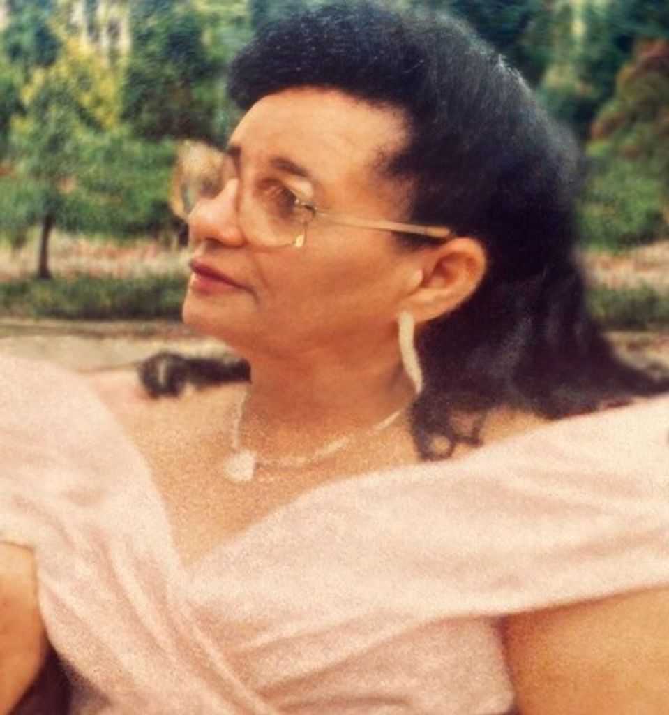 Monica Violet Forbes Profile Photo