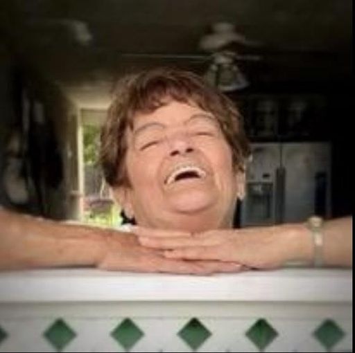 Robinia Dillow's obituary image