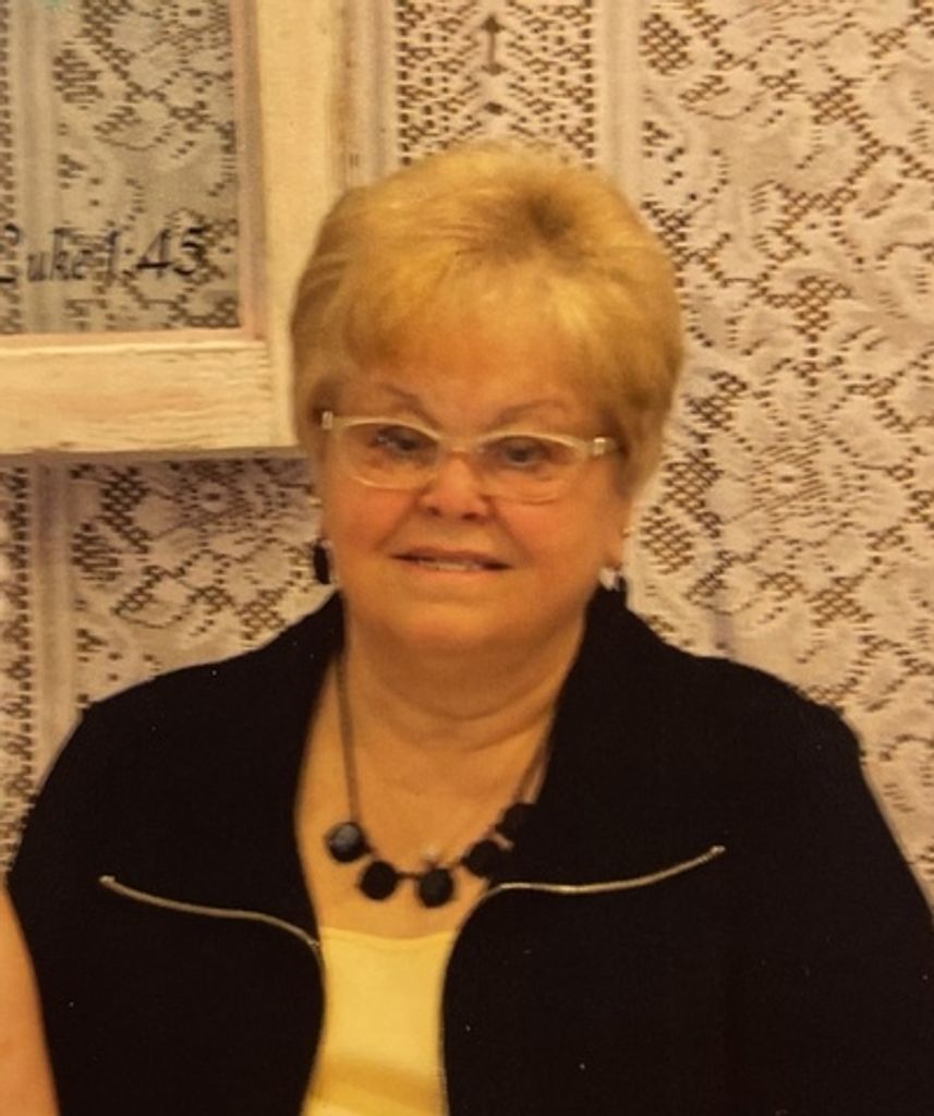 Rebecca Sue Smalley Profile Photo