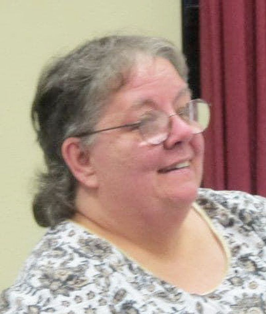 Jenny Sharon (Woods)  Hipps