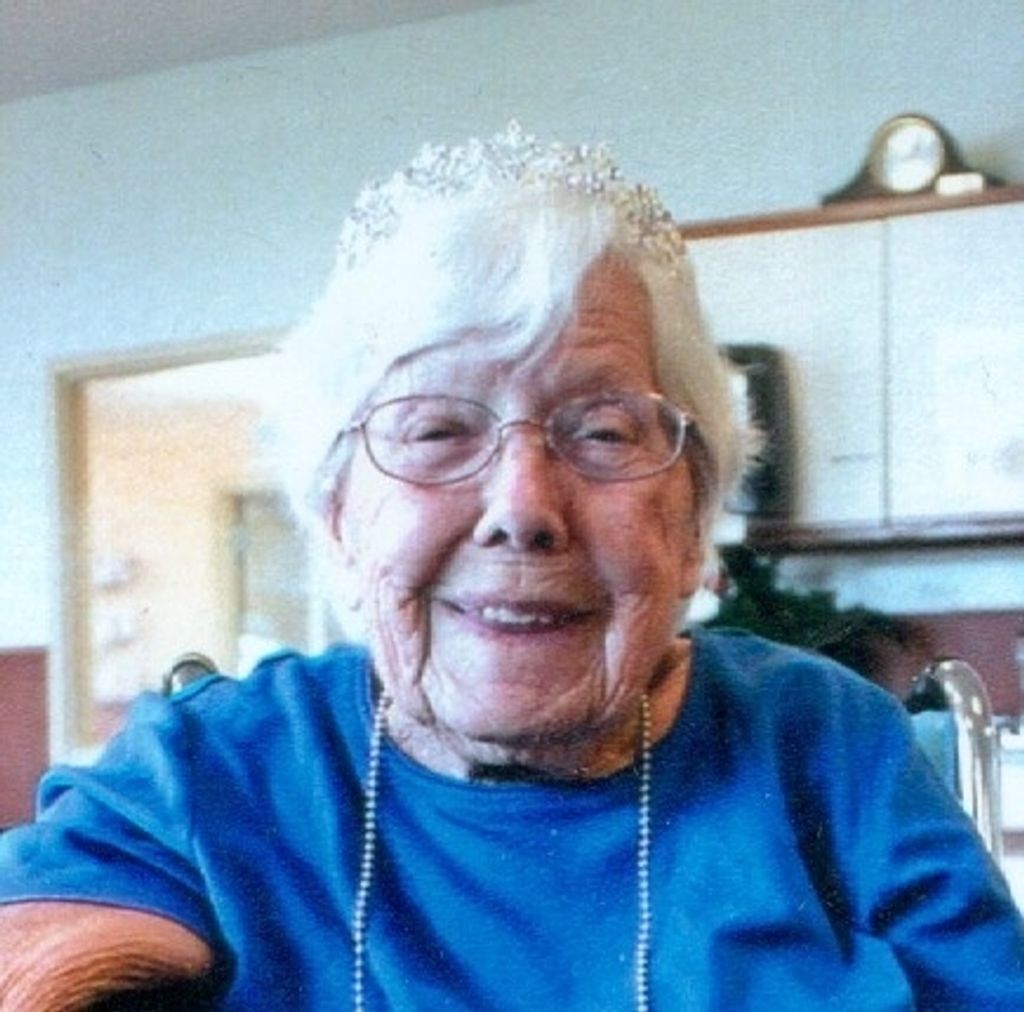 Genevieve Alberta "Gen" (Kuehl)