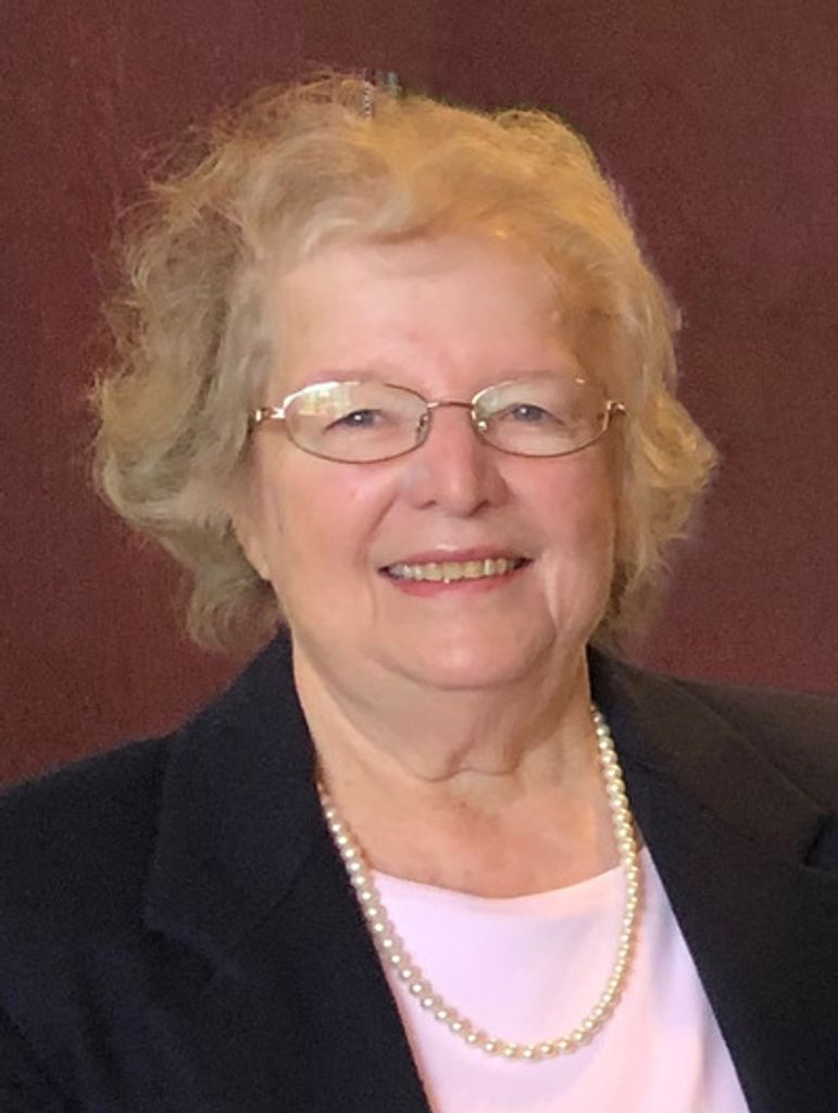 Lurlyne Young Farr Profile Photo