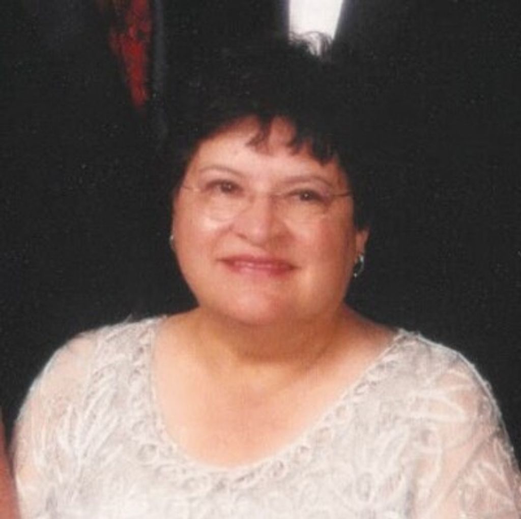 Lilly J Dominguez Profile Photo