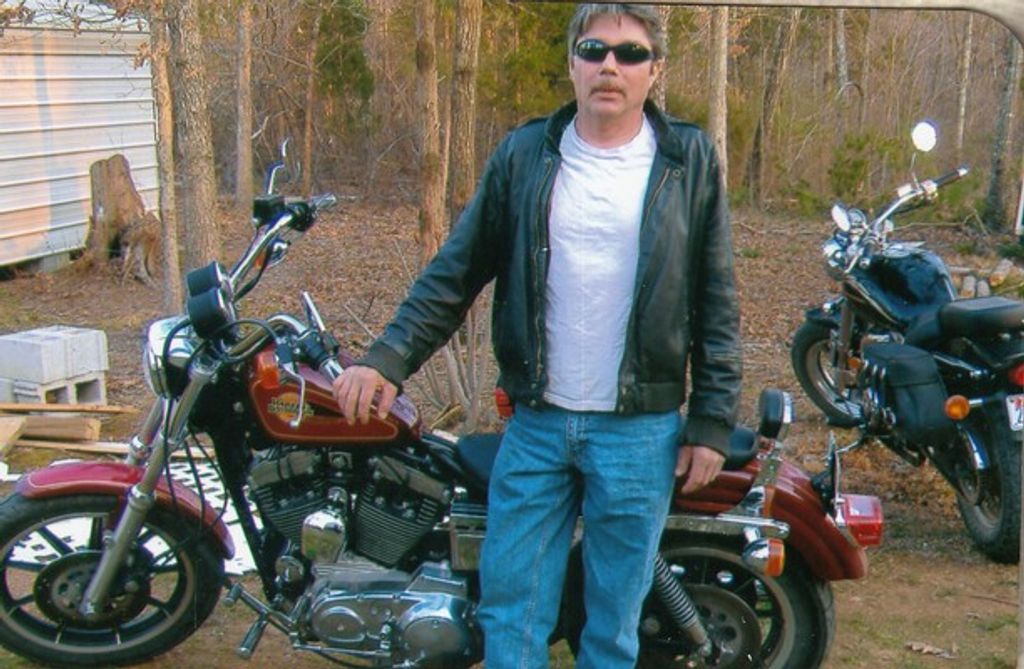 Anthony Van Hook Profile Photo