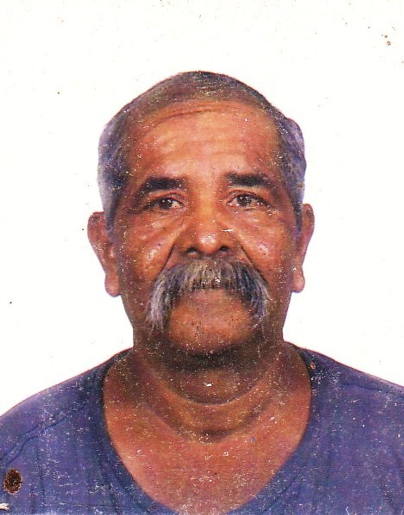 Carlos Rosales