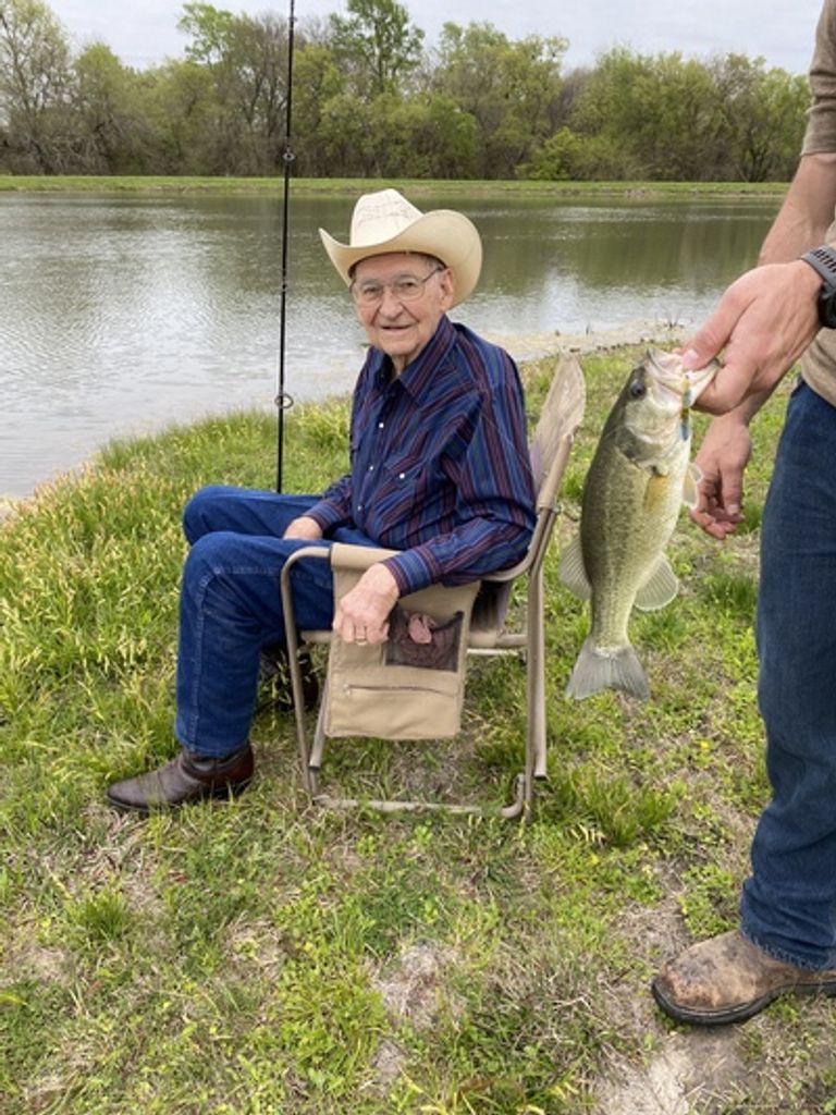 Luther Mac Tackett Profile Photo