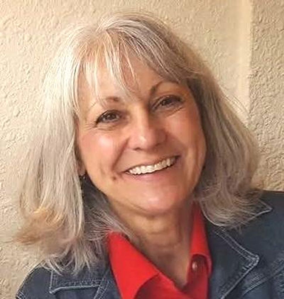 Luann Thompson Neuman Profile Photo
