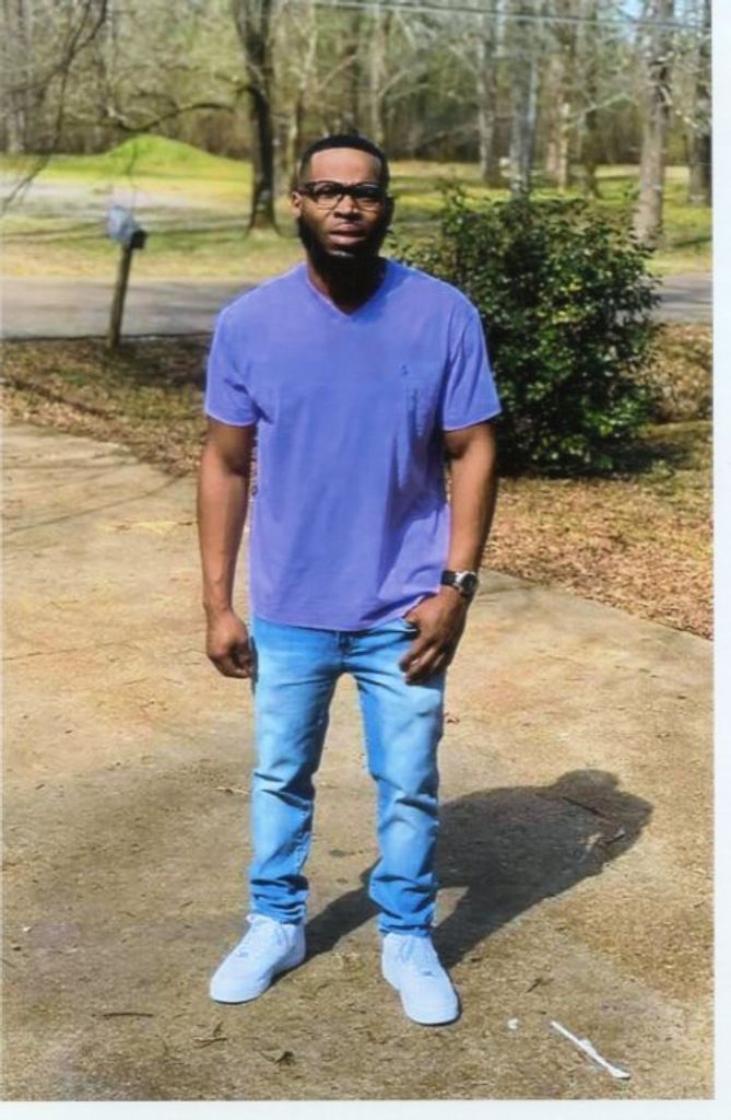 Myles Tavarus Perkins Profile Photo