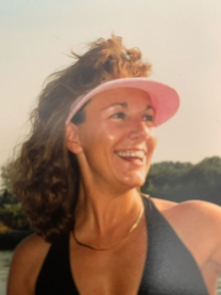 Lizbeth Charlton Moak Profile Photo