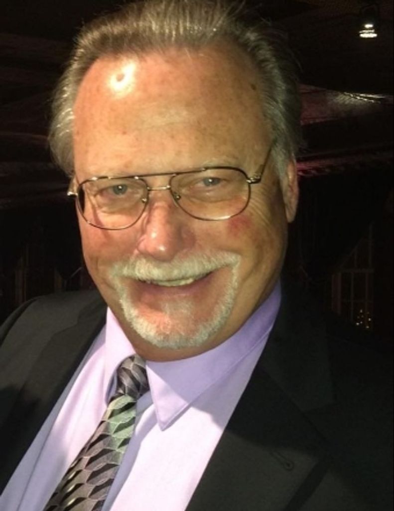 Michael T Schnuck