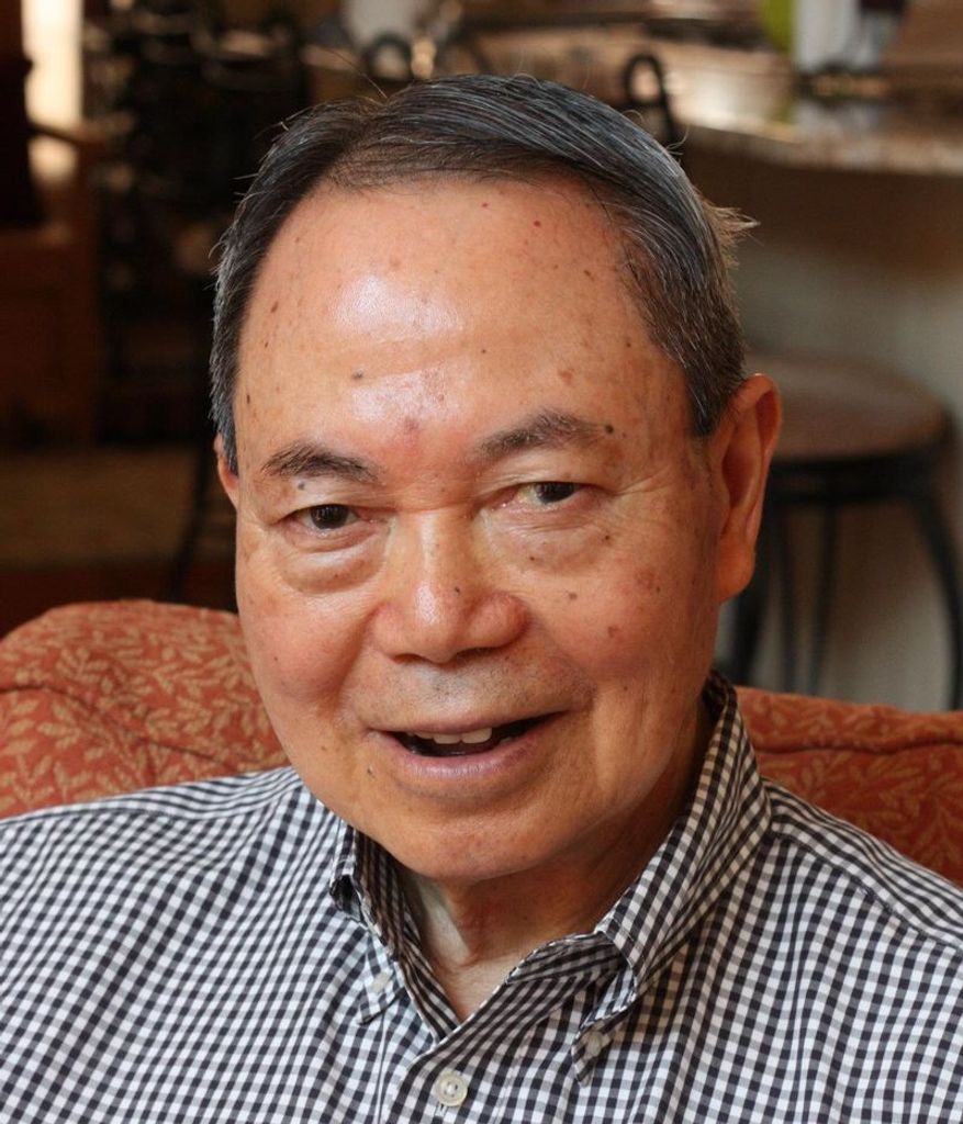 James Kwang-Yi Lo