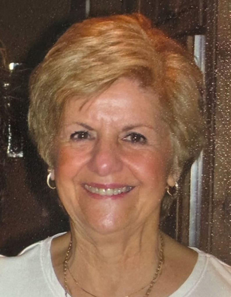 Philomena Mitola Profile Photo