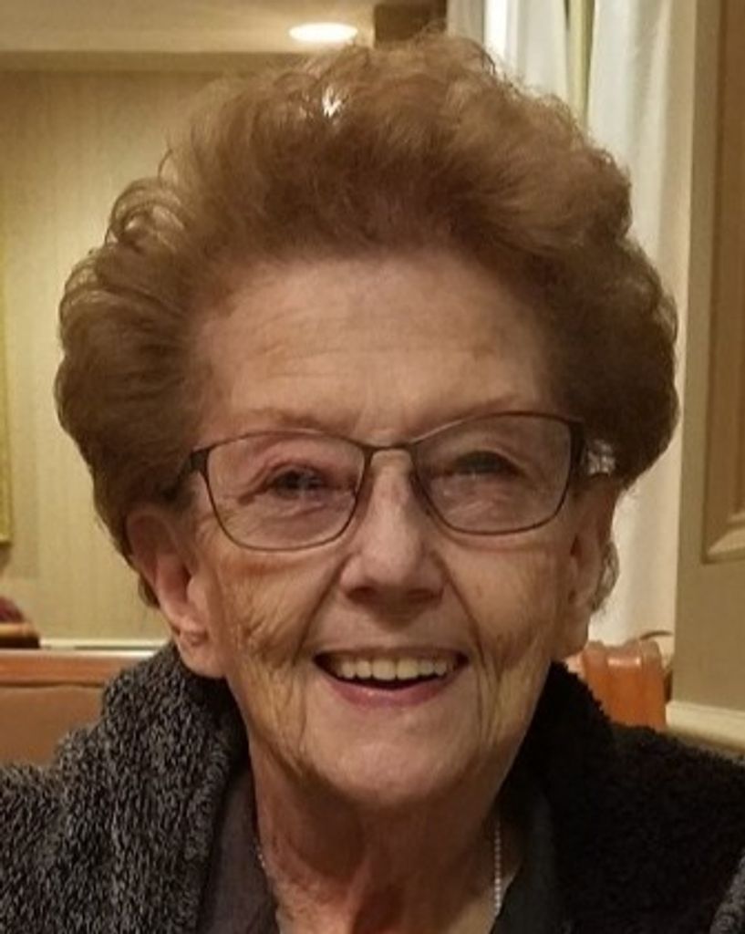 Anne Marie Chandonnais Profile Photo