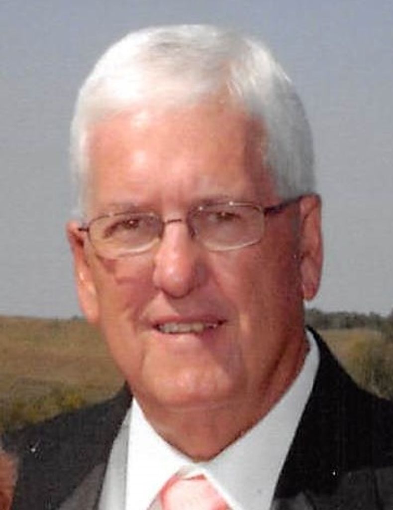 Dennis Moon Profile Photo