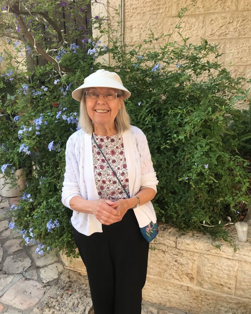 Elaine Maheux Profile Photo