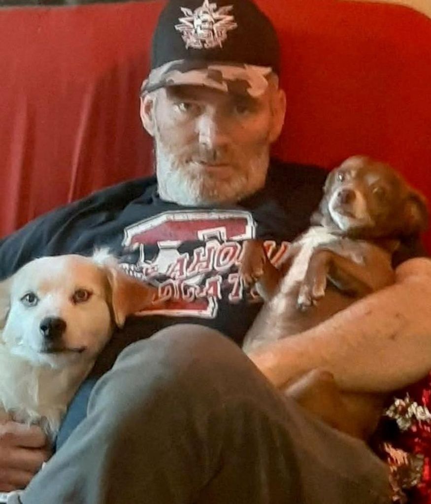 Steve Roden Profile Photo