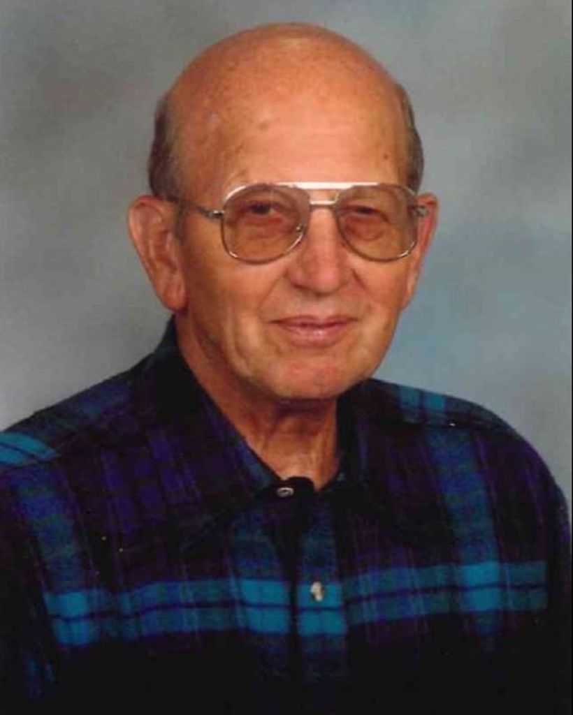 Lelon "Lee" E. Moyer