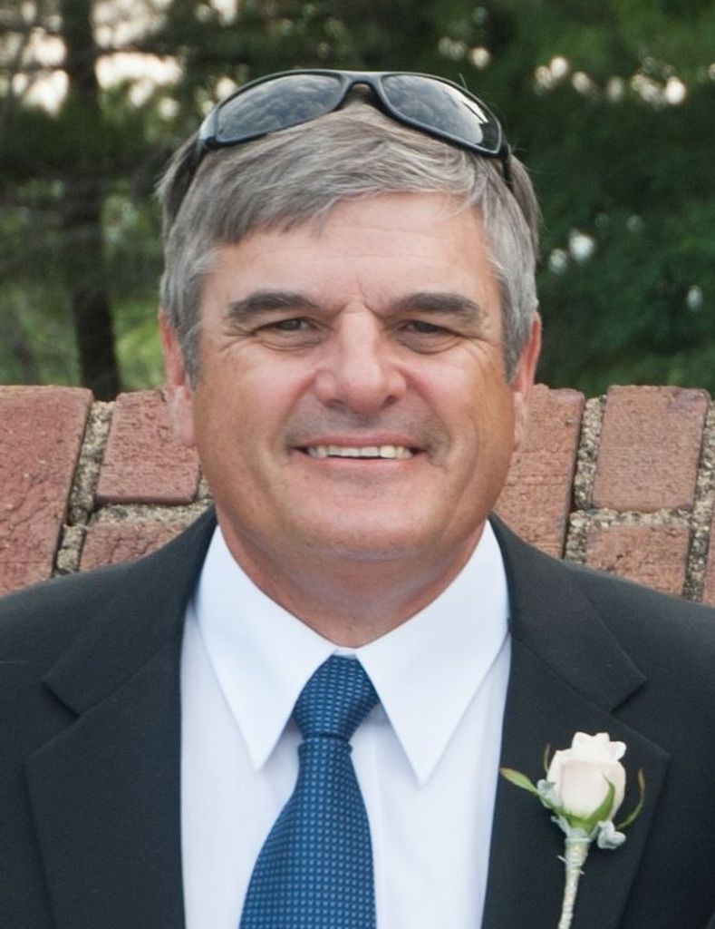 Tom Dillman Profile Photo