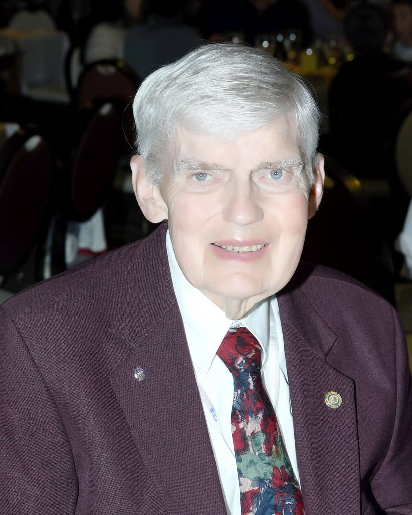 Robert Edward Moore Profile Photo