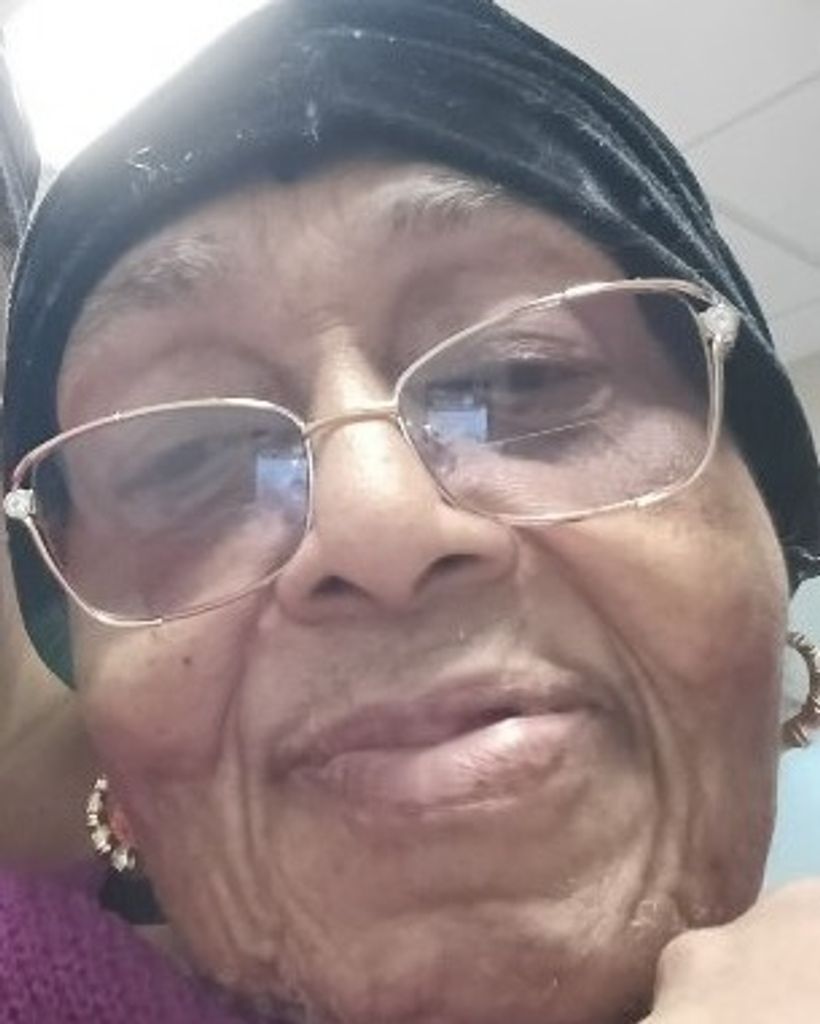 Queen Elizabeth Jackson Profile Photo