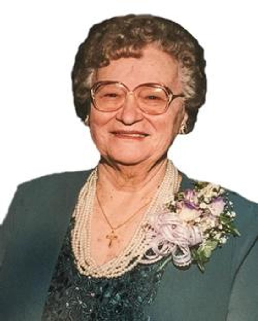 Sophie Cooper Niedzwiecki Profile Photo