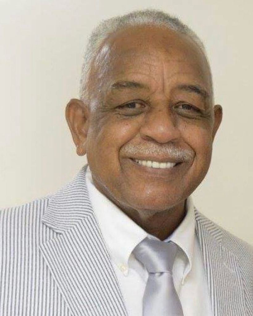 Robert Lewis Glaze Profile Photo