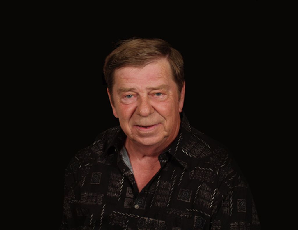 Clay Greager Profile Photo
