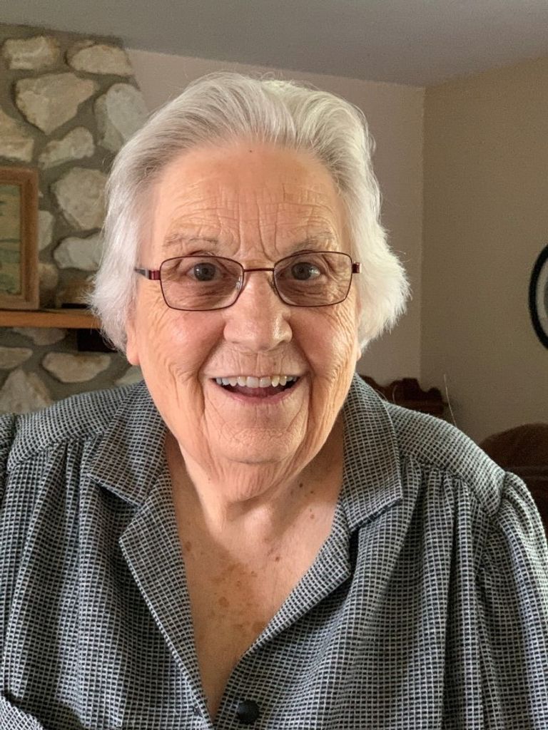 Mary Lea (Hutson)  Apple