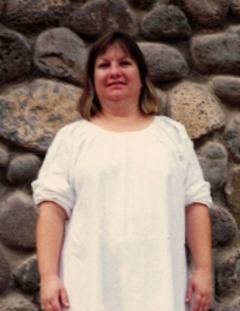 Nina Mary Warr