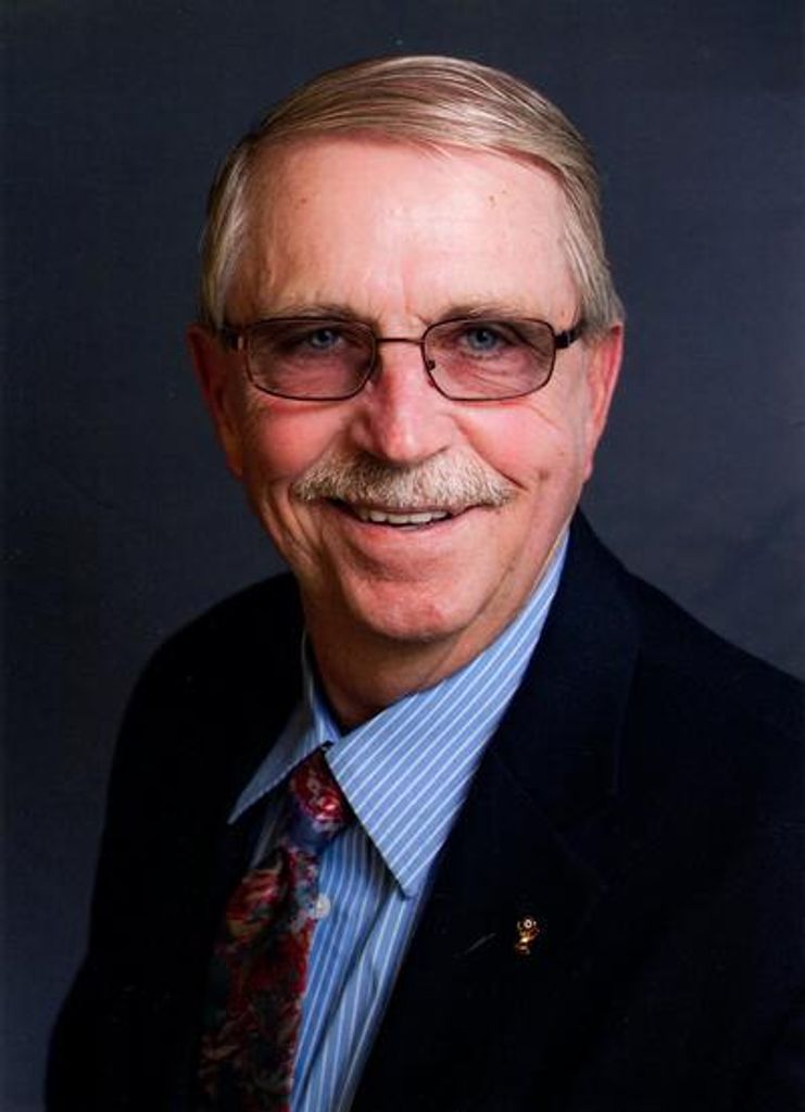 Pat Van English Profile Photo