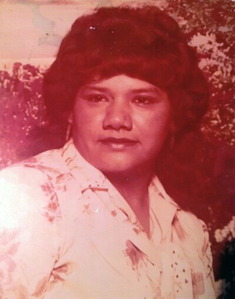 Amelia "Chachis" Flores De Ruiz Profile Photo