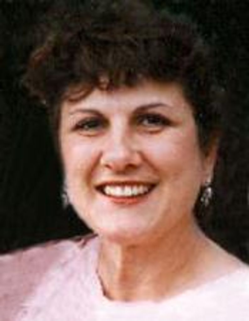 Phyllis (Mangiaracina) Lozano