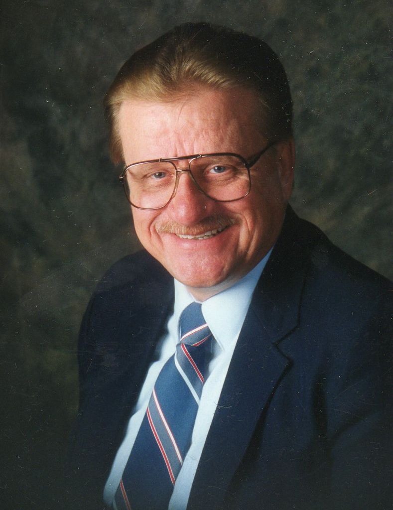 Robert  James Fields Profile Photo