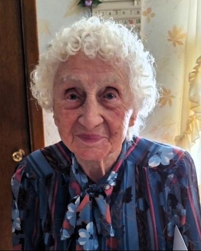Clara Mary Lewandowski's obituary image