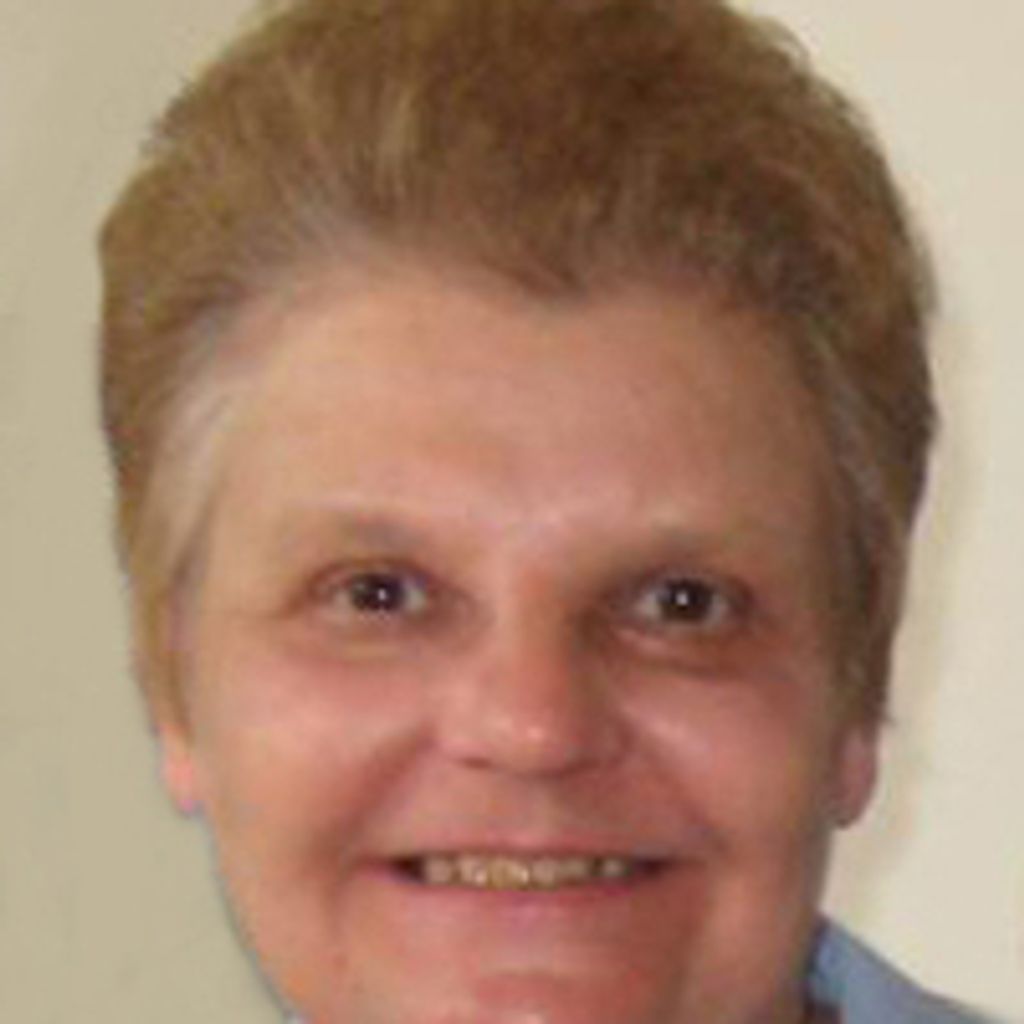 Regina  Mary (Domozik)  Discavage