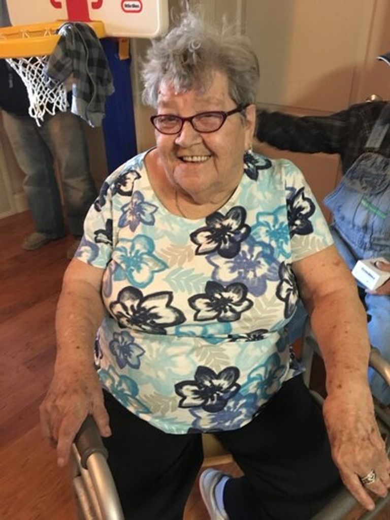 Molly Elois Price Profile Photo