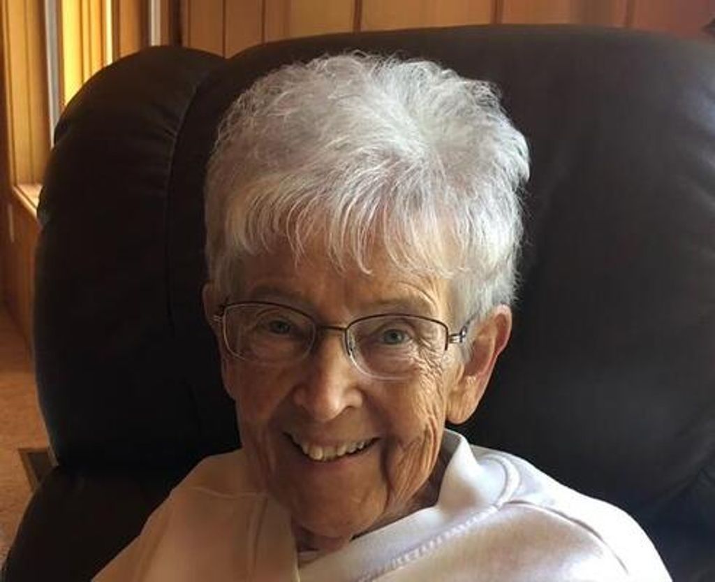 Lois J Gydesen (Danner) Profile Photo