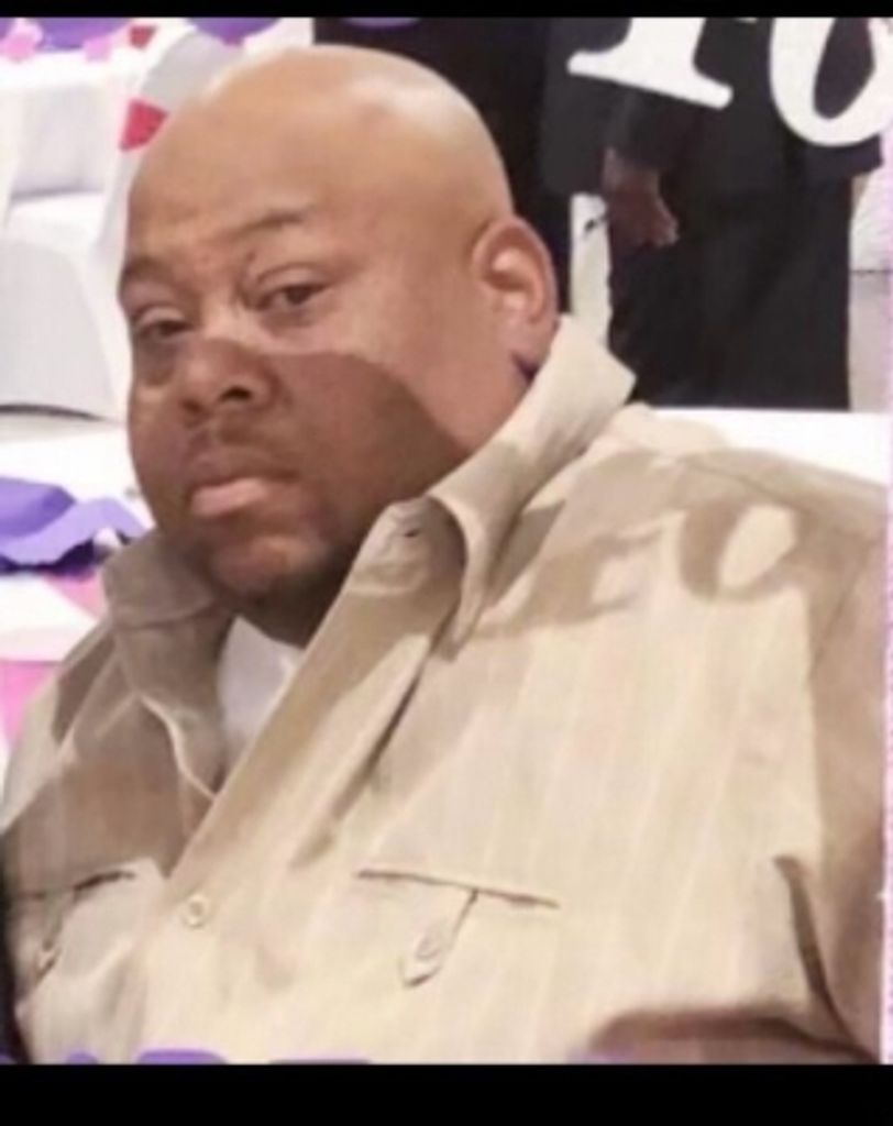 Shlaine D Freeland Sr