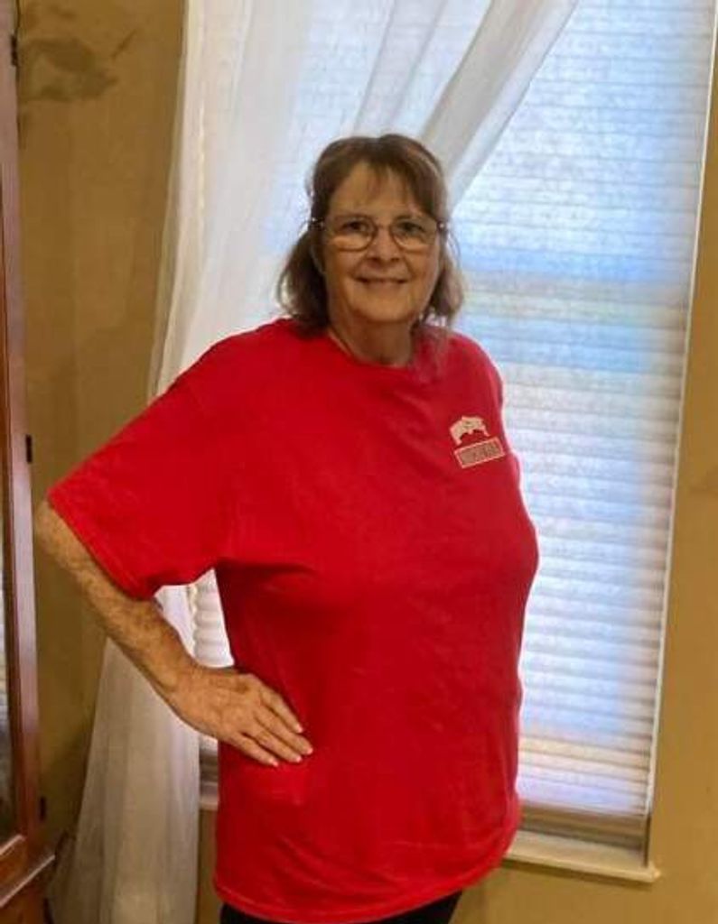 Iris Lavern (Halley)  Darst