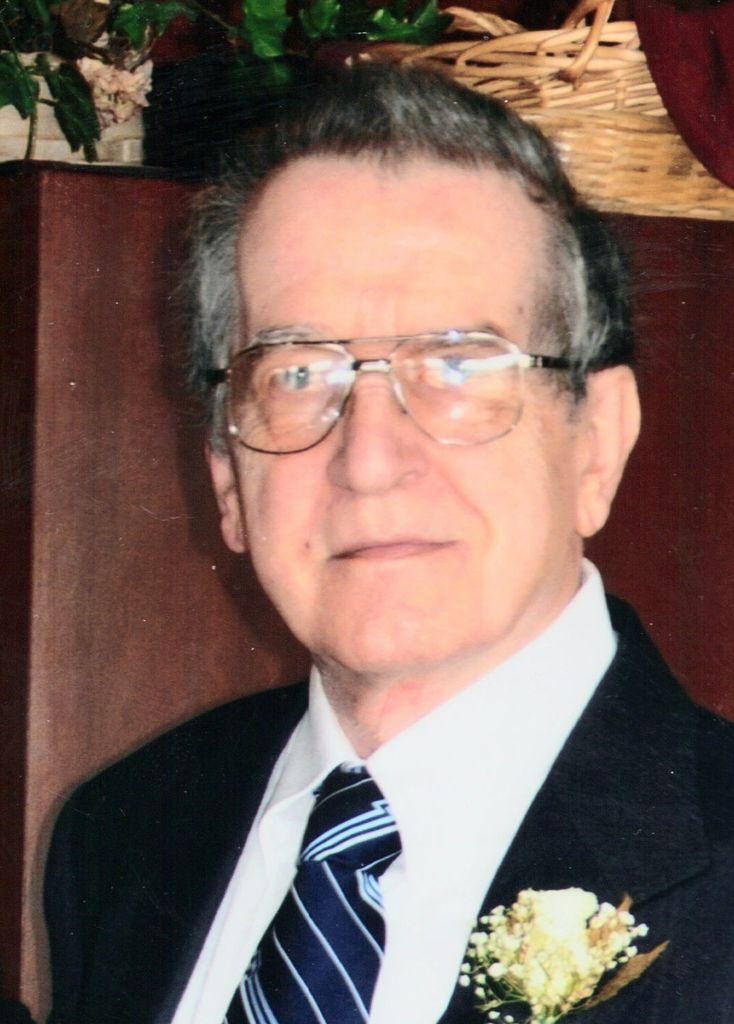 Julius Tarnowsky Profile Photo