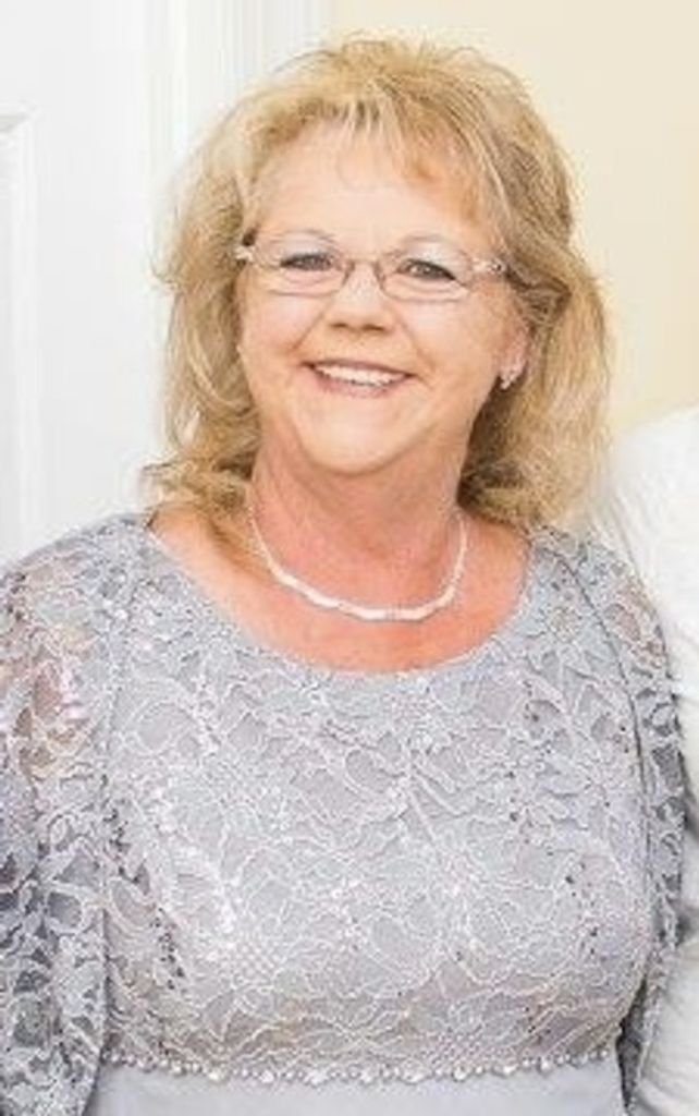 Diana Douglas Profile Photo